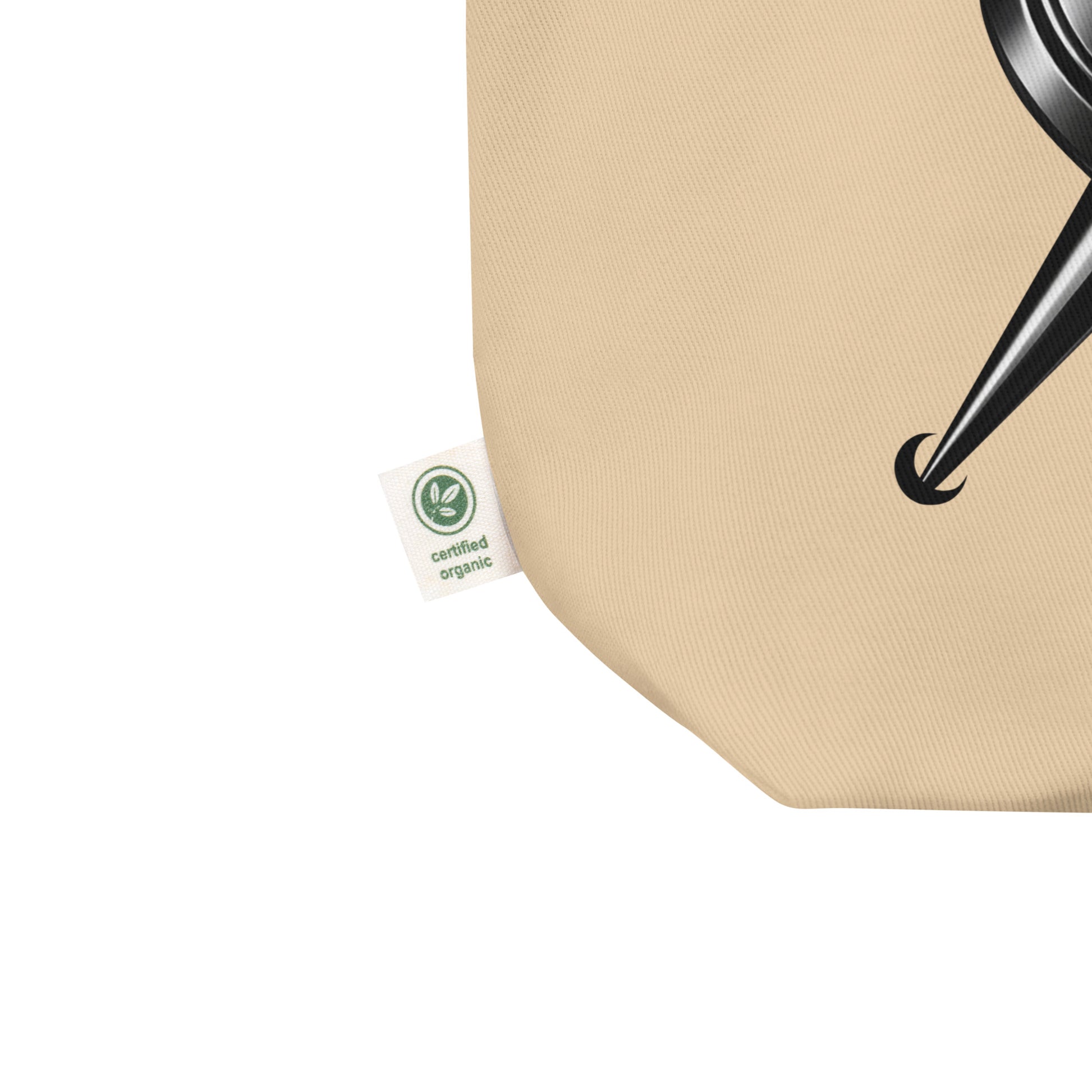 Classic tote with a certified organic label on the corner of the shopper bag. 